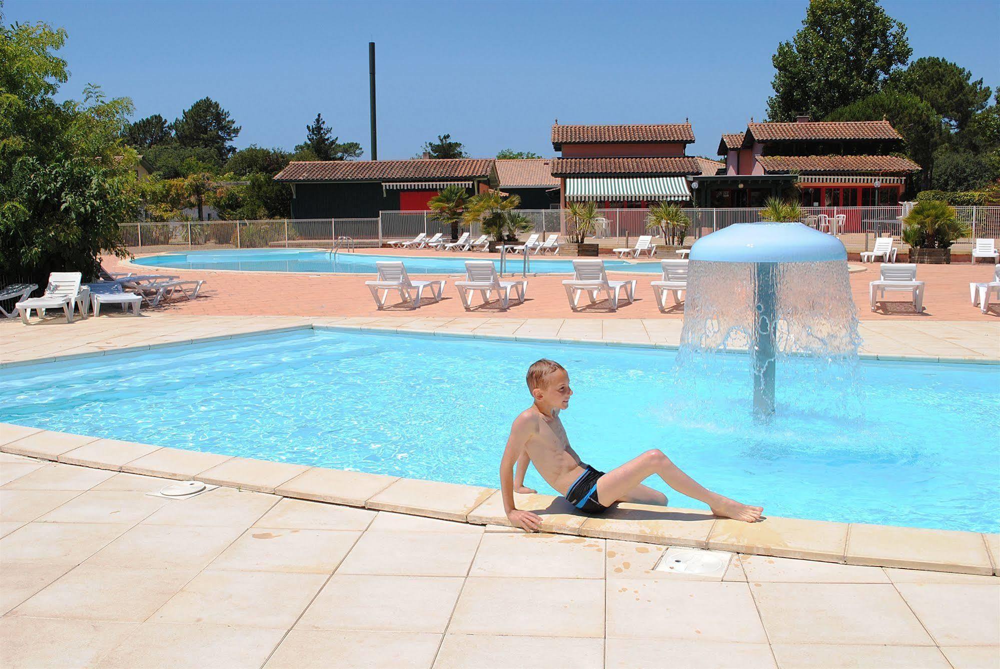 Residence Nemea Les Rives De Saint Brice アレ エクステリア 写真